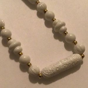 Elegant Vintage Sarah Coventry Beaded Necklace